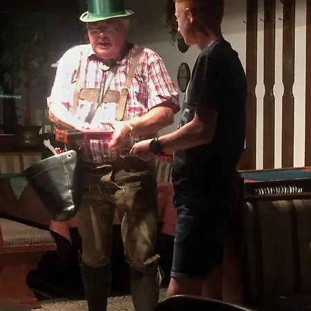 アパート Bear Hutte Near Billa ザールバッハ・ヒンターグレム