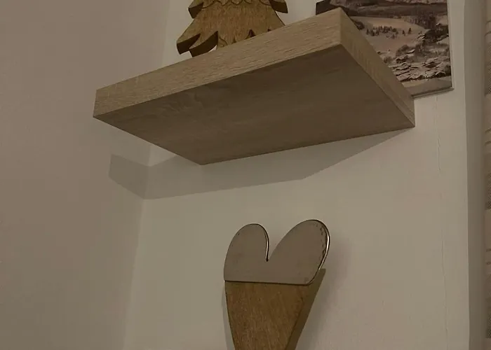 Bear Hutte Near Billa Apartament