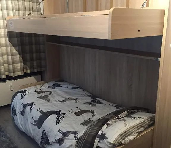 Bear Hutte Near Billa *